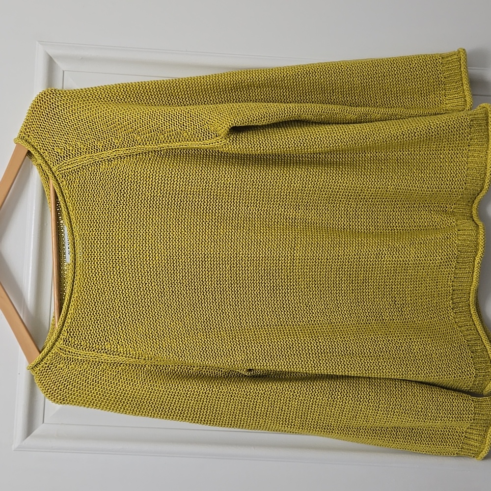 Old Navy Mustard Colored Women's Sweater. VGC P2p 20